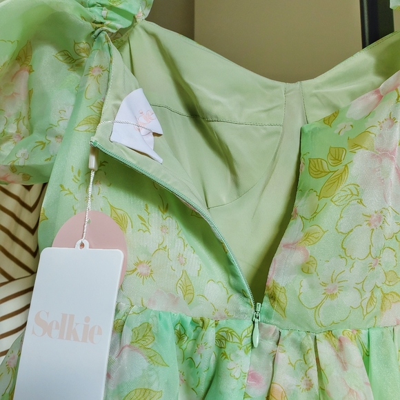 Selkie Ritz Dress - Picture 5 of 11